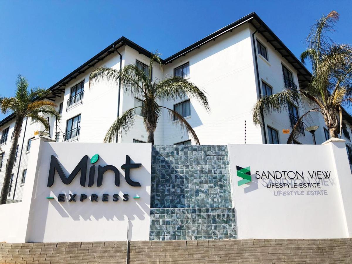 MINT Express Sandton View Johannesburg Exterior foto